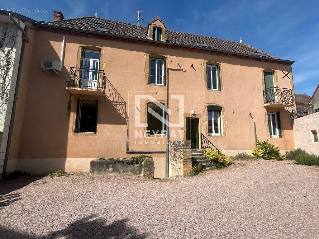 Appartement à DIGOIN