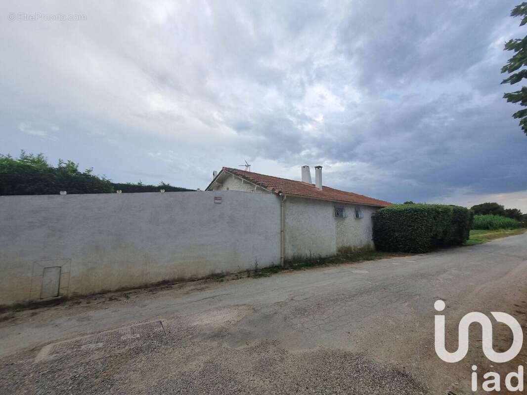 Photo 5 - Maison à ARLES