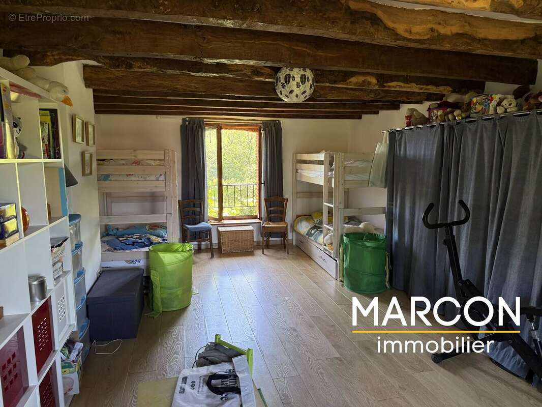 Belle fermette de 176 m² - Secteur JARNAGES - photo 22