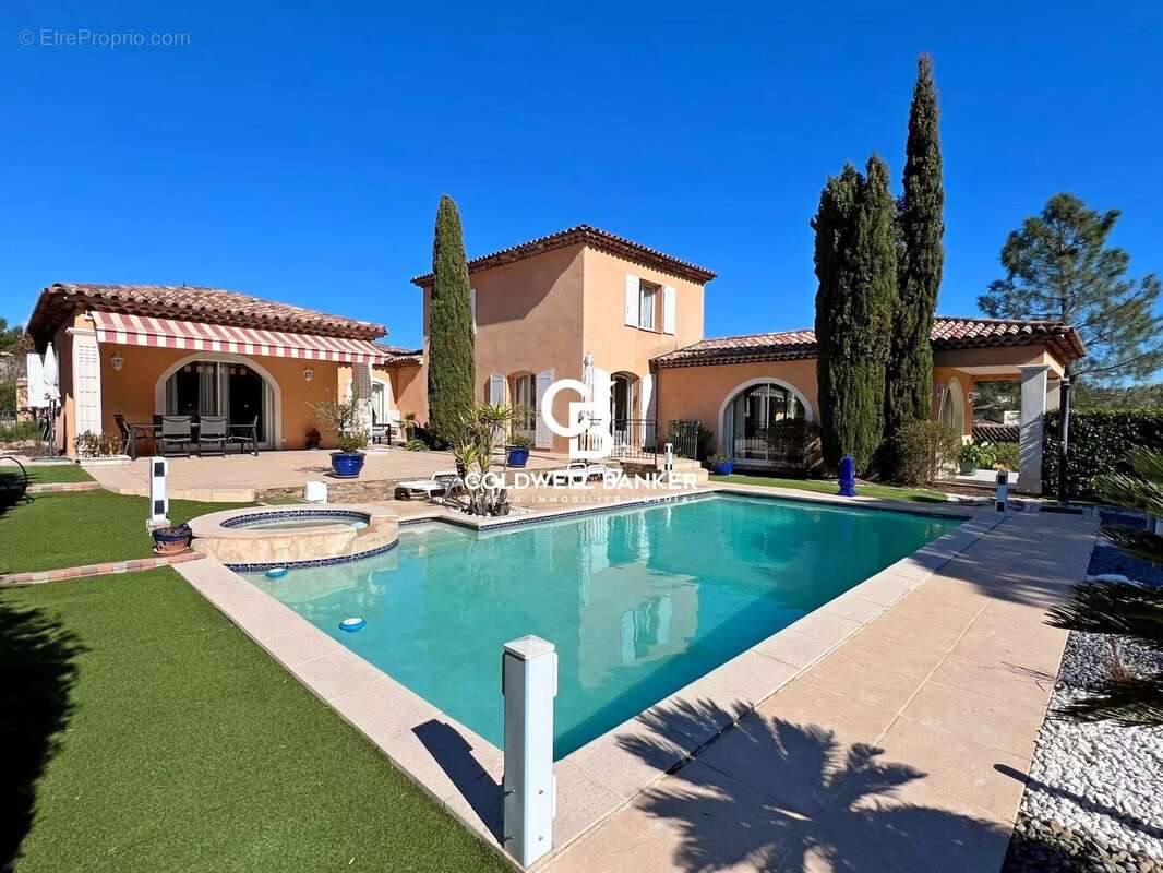 Maison à SAINT-RAPHAEL