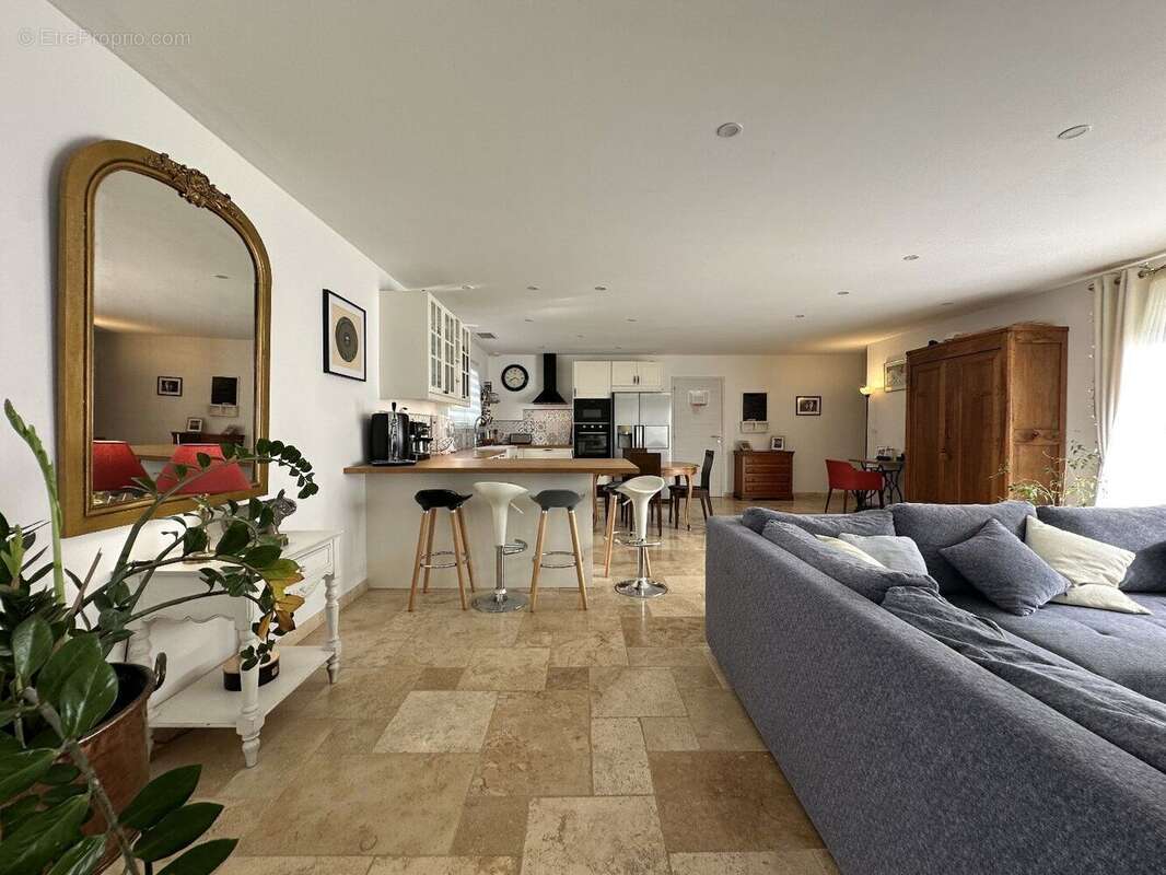 Photo 2 - Maison à ROQUEBRUN