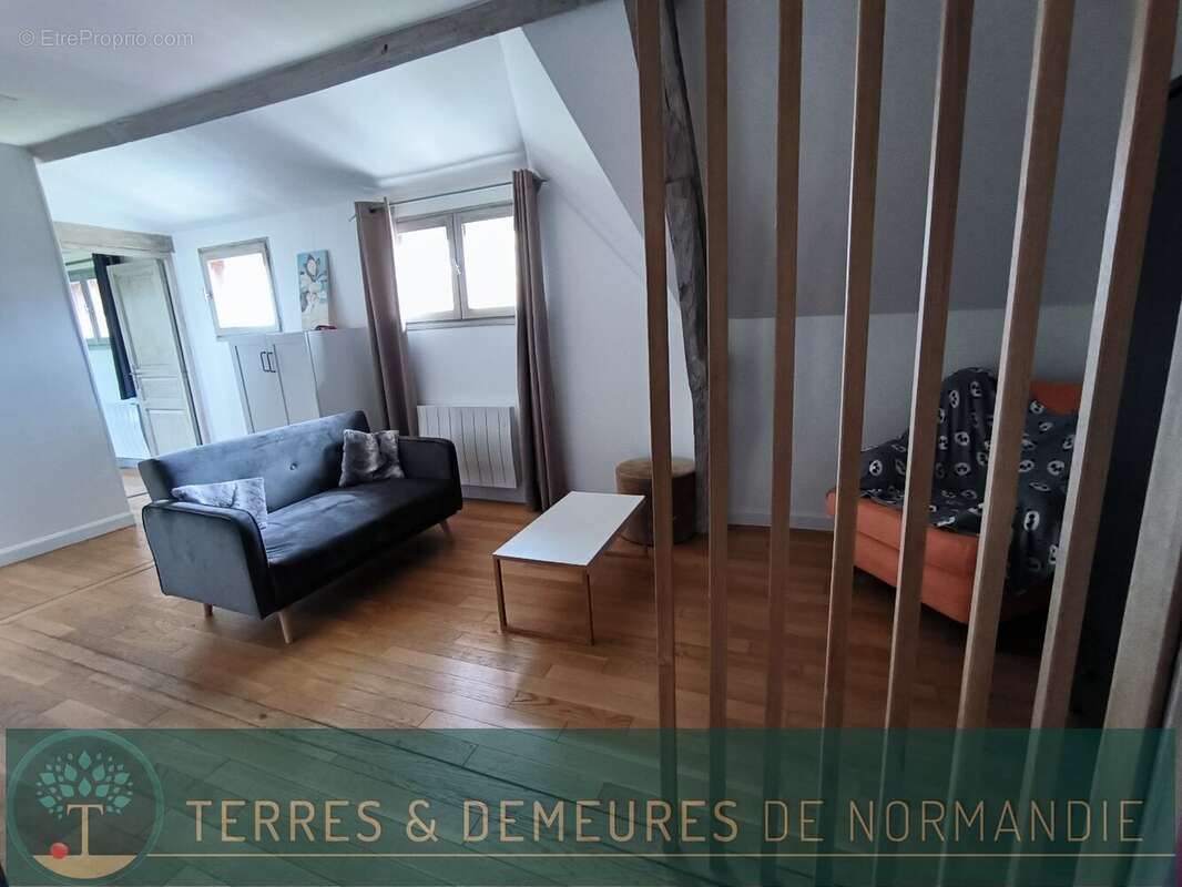 Maison à CORMEILLES