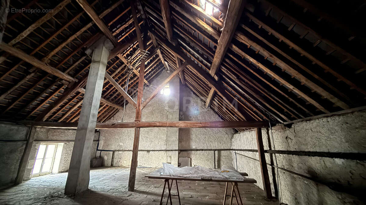 Maison à NEUVY-SUR-LOIRE