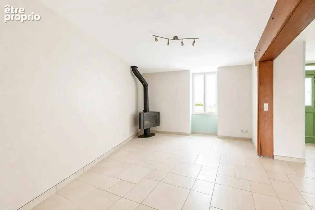Maison de caractère avec jardin - 104 m2 - Villeneuve-le-Comte - photo 6