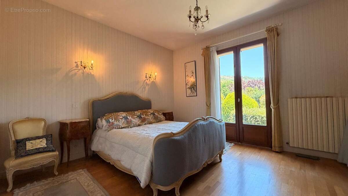Maison à CLAIRVAUX-D'AVEYRON