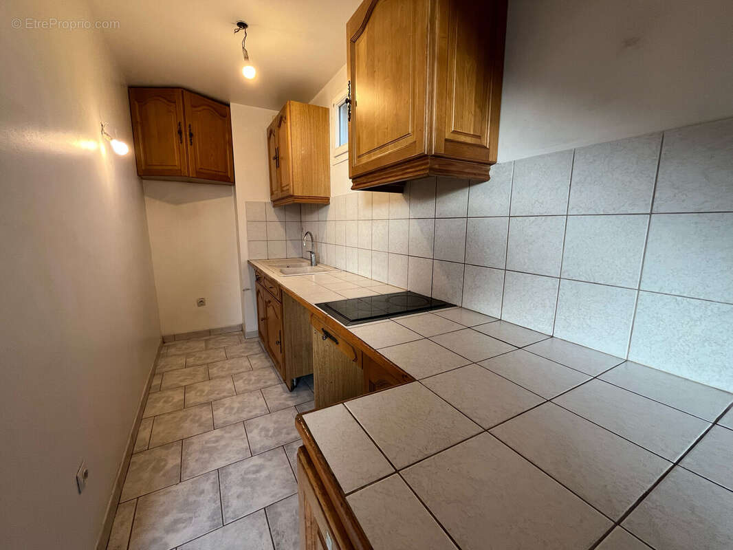 Appartement à LES CLAYES-SOUS-BOIS