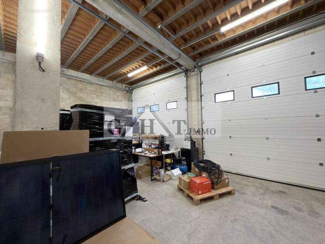 Commerce à VIGNEUX-SUR-SEINE