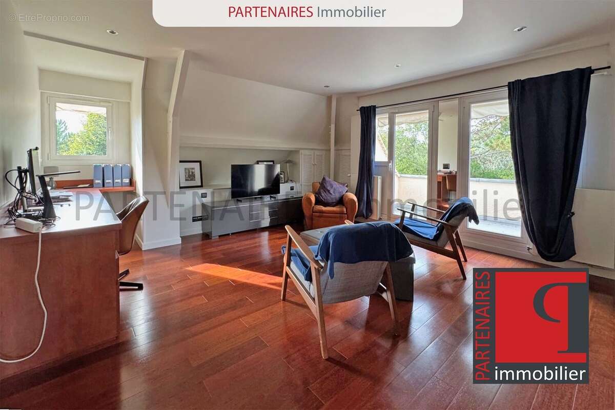 Maison à CRESPIERES