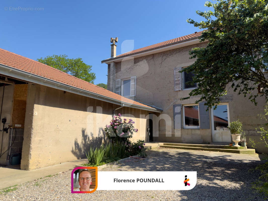 Moras-en-Valloire, maison de 226 m2 avec 6 chambres sur terrain avec pisicne - photo 11