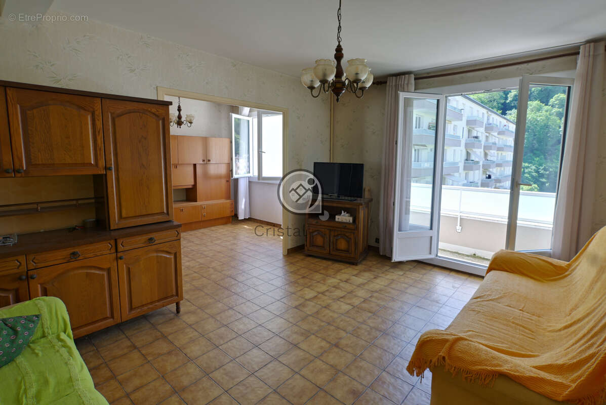 Appartement à DOMENE