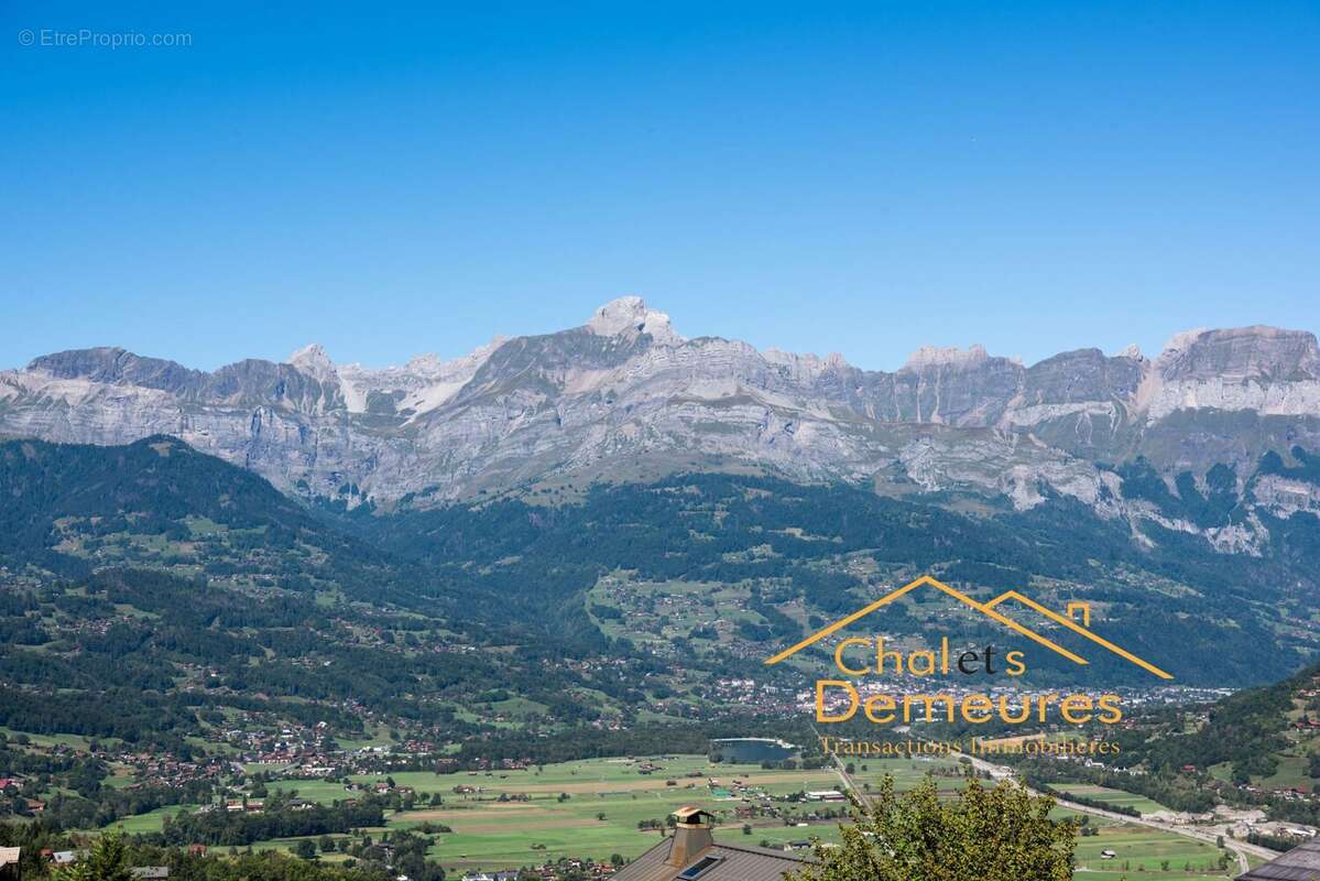 Terrain à SAINT-GERVAIS-LES-BAINS