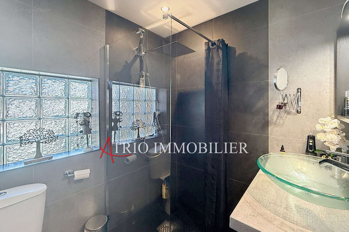 Maison à CAGNES-SUR-MER