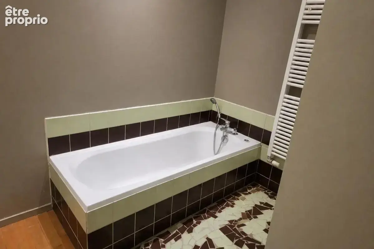 Charme ancien à Pignan : appartement 98 m² avec jardin - photo 9