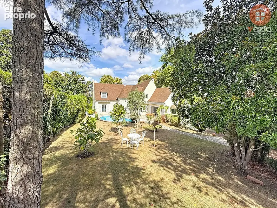 MARNES-LA-COQUETTE Demeure familiale de 330 m² - photo 3