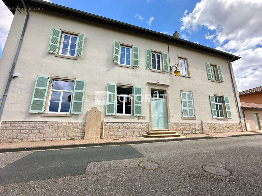Appartement à SAINT-TRIVIER-SUR-MOIGNANS