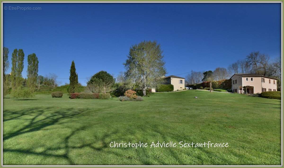 Ensemble immobilier, maison d'habitation, local commercial et gîtes sur 9127 M2 - photo 15
