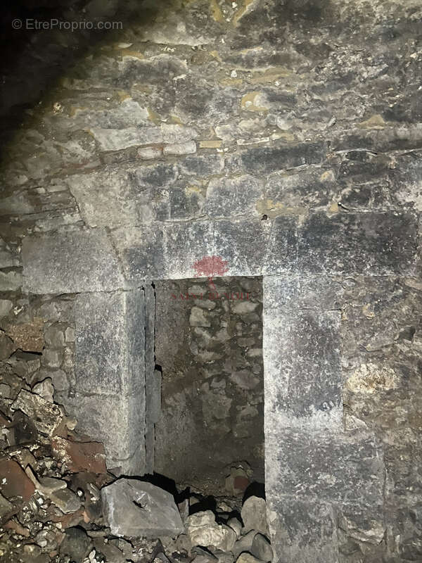 Parking à ANIANE
