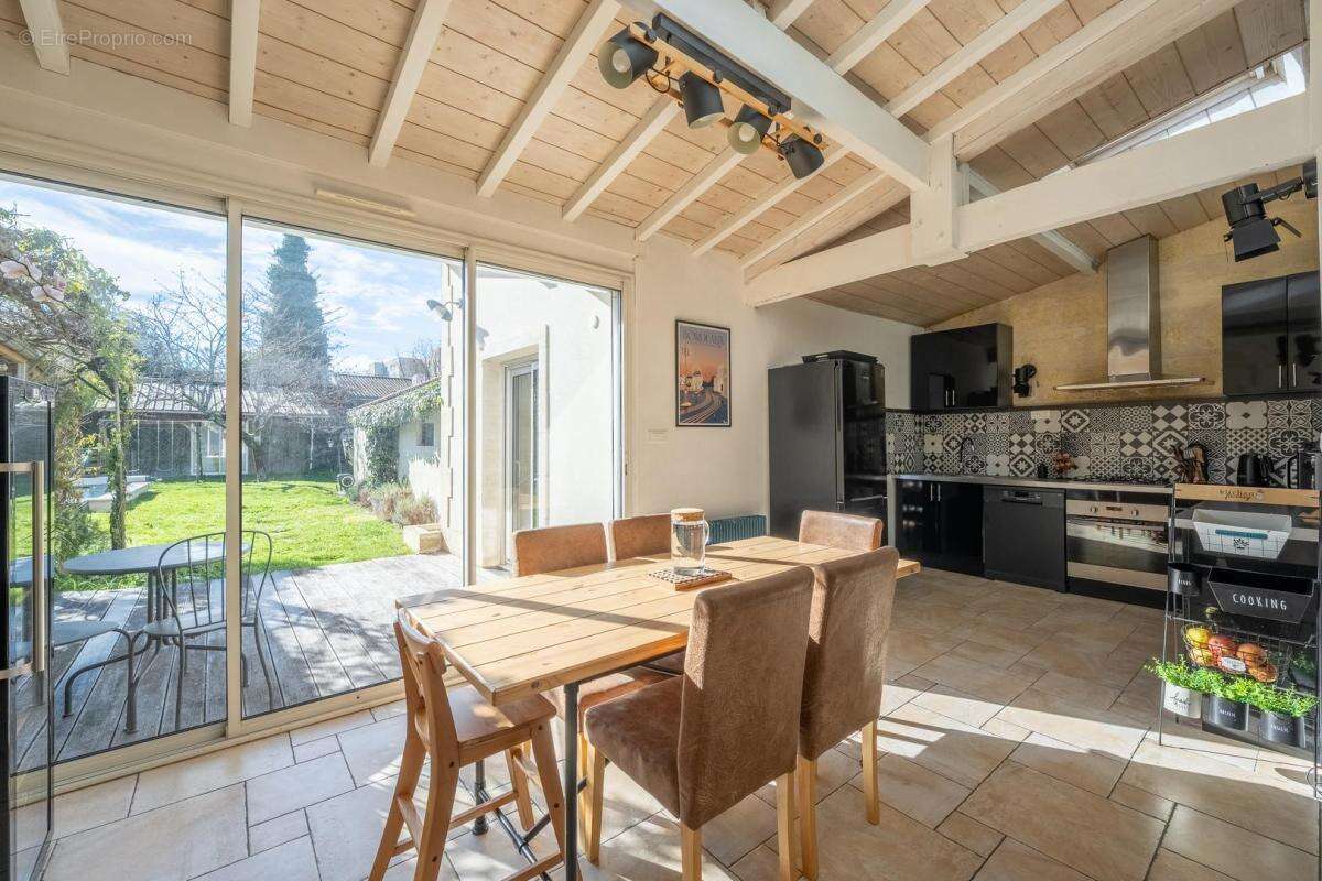Maison à BORDEAUX