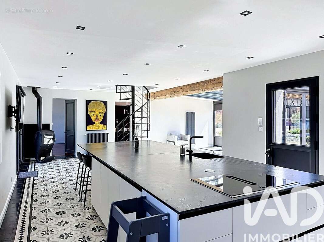 Photo 5 - Maison à PICQUIGNY