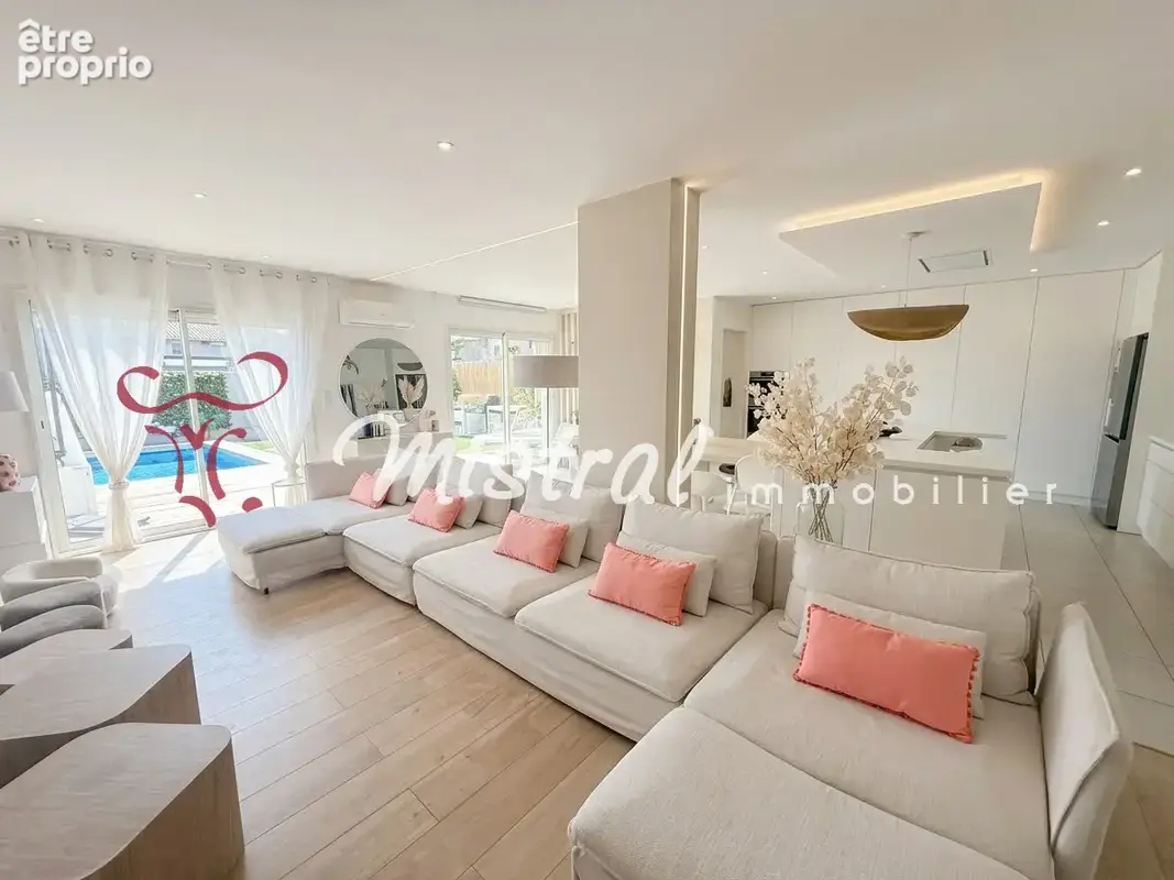 Vente villa aigues mortes 3 chambres piscine - photo 5