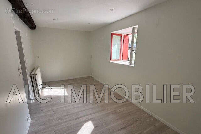 Maison 98 m² à Essay  - photo 7