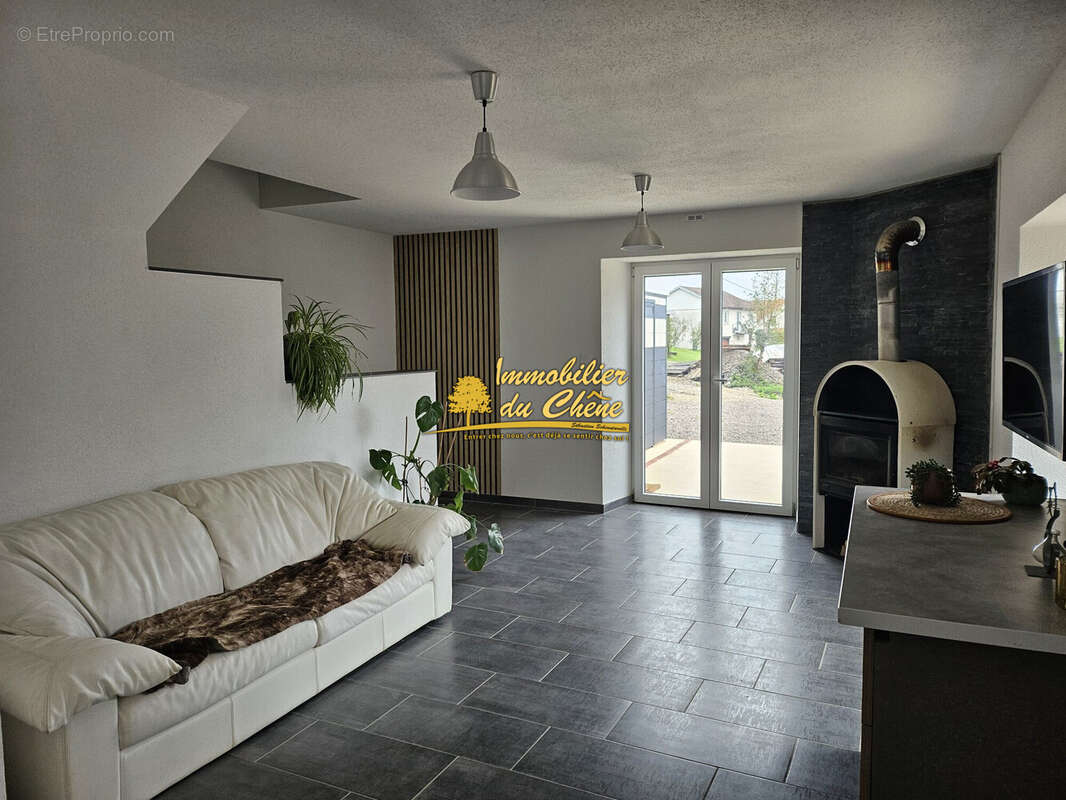 Maison à HAUTEVELLE