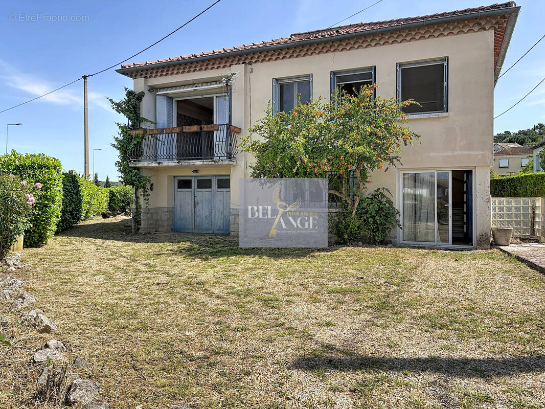 Maison à RUOMS