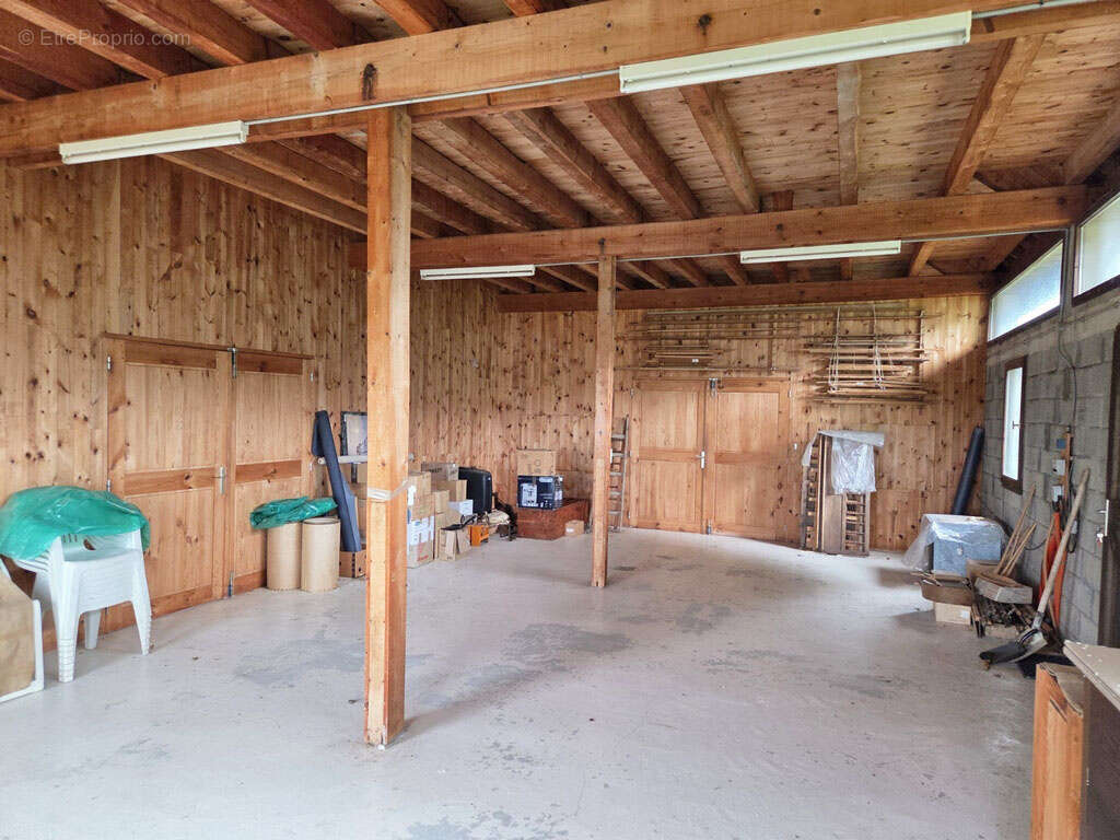 Ferme rénovée avec atelier d'artisan secteur St front - photo 22