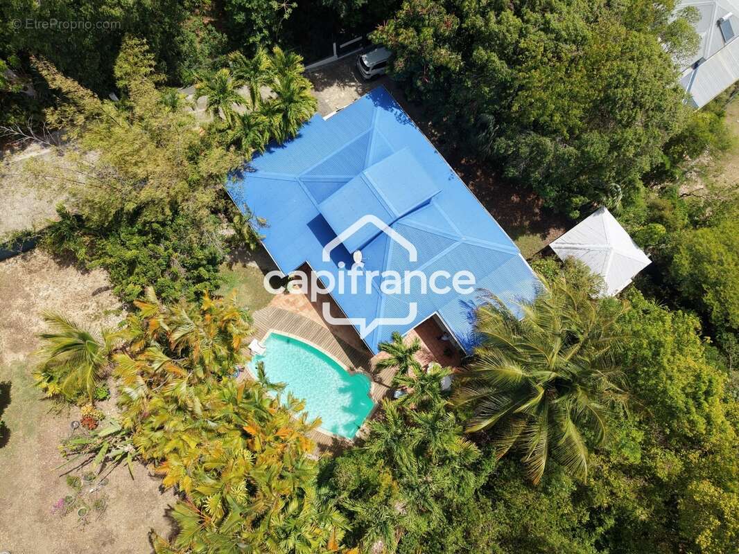 Magnifique villa à vendre 6 pièces, avec piscine dans un secteur très recherché à LE GOSIER (971) - photo 16