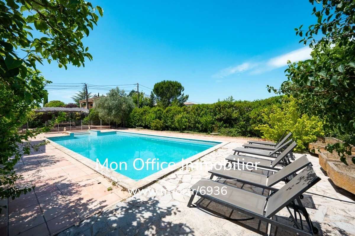 Référence : 6936-AUS - Pertuis - Maison familiale avec dépendance - Jardin et piscine - photo 2