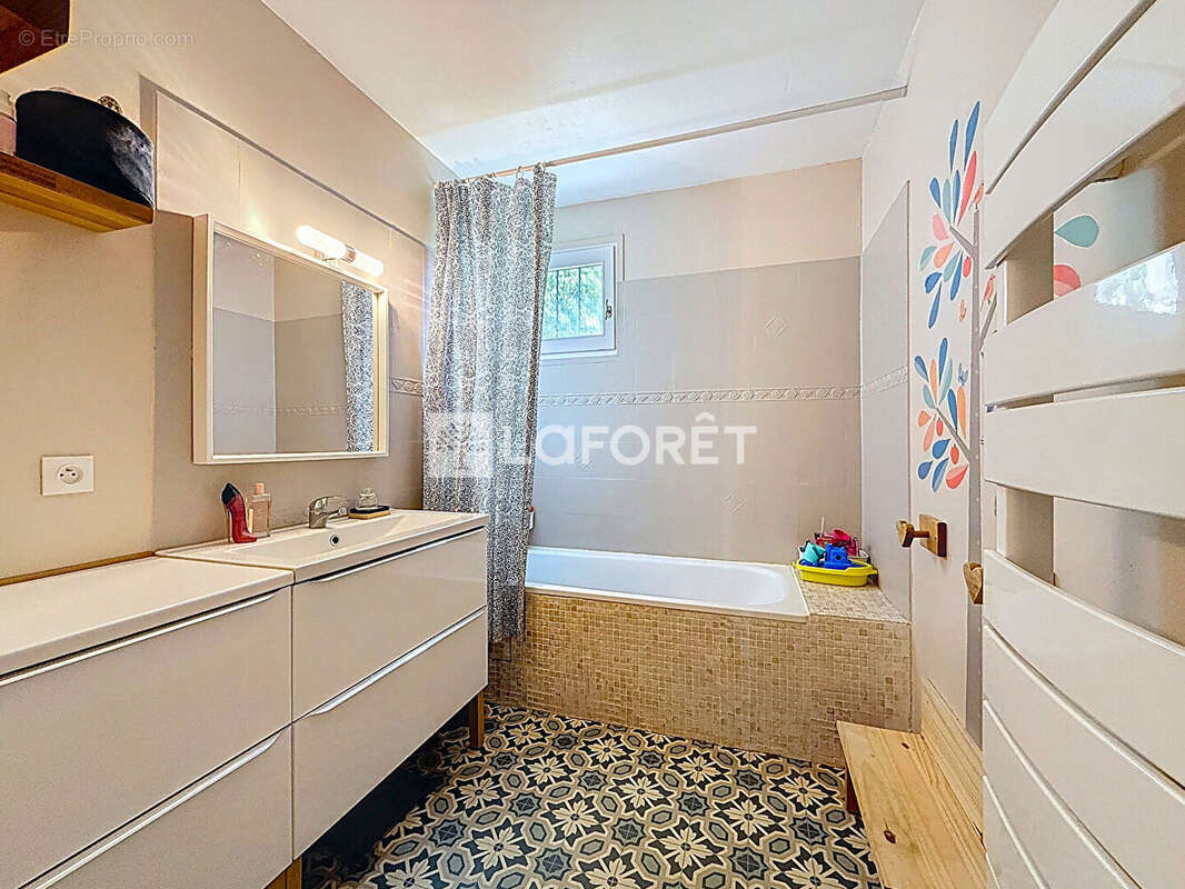 Appartement à SAINT-BALDOPH