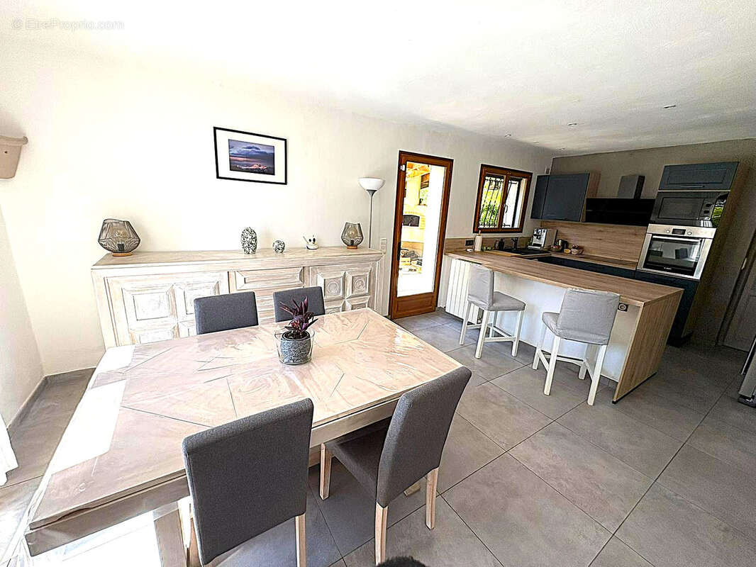 Maison à CAGNES-SUR-MER