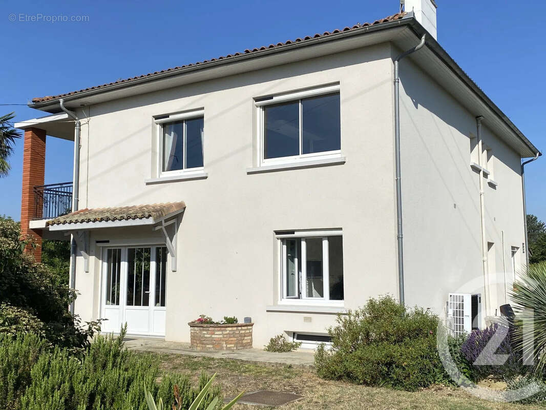 Maison à LABARTHE-SUR-LEZE