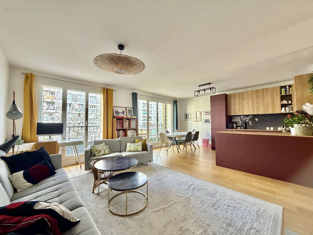 Appartement à PARIS-11E