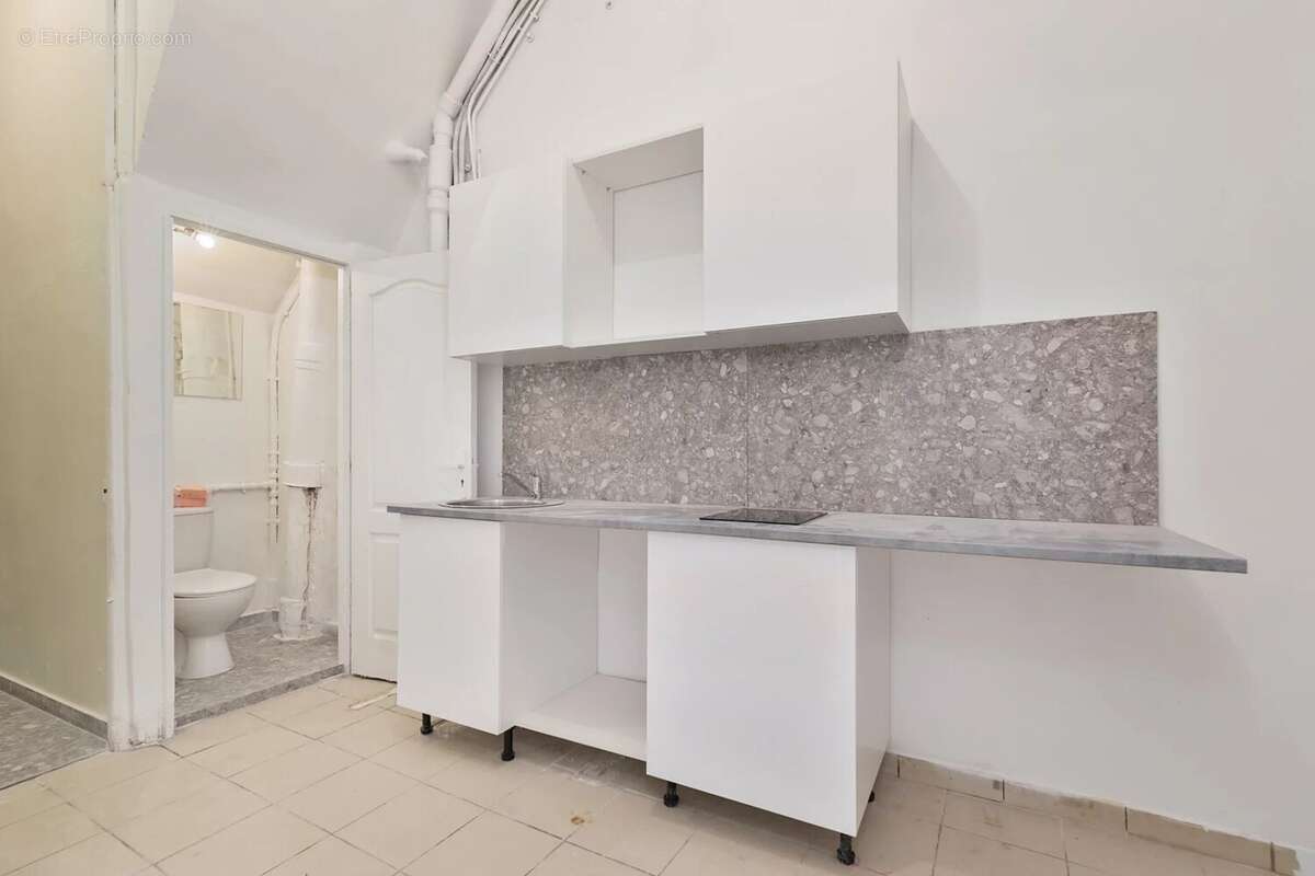 Appartement à PARIS-8E