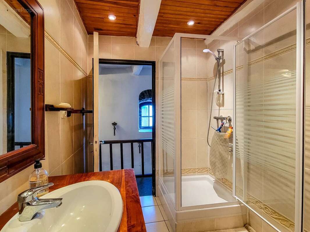 Charmante Propriété en Pierre avec Maison d’Amis au Cœur de Najac - photo 8