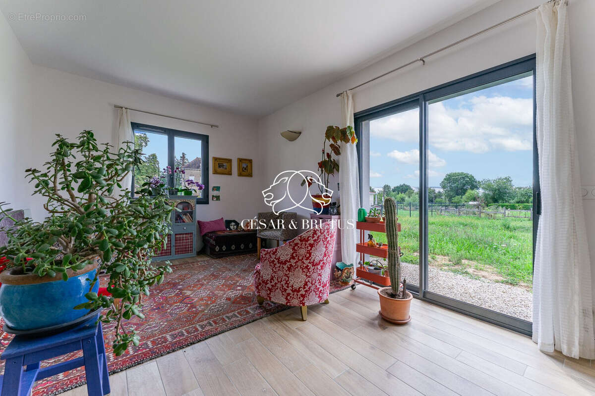 Maison à SAINT-BENIGNE