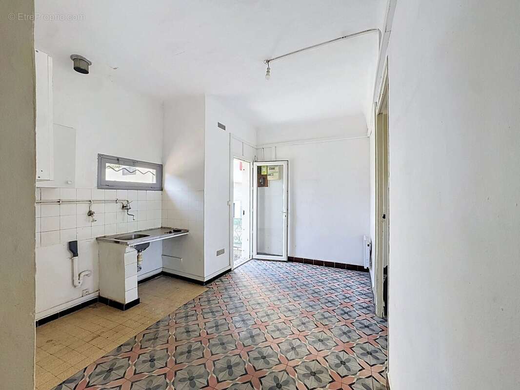 T2 48m2 avec terrasse et parking - photo 2