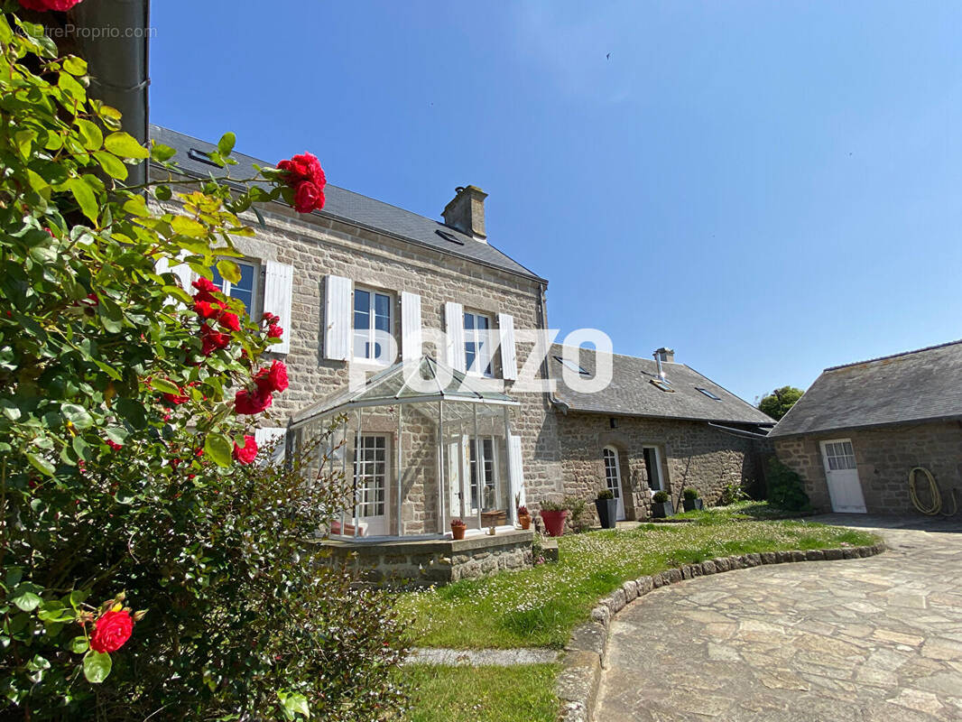 Maison à MONTFARVILLE