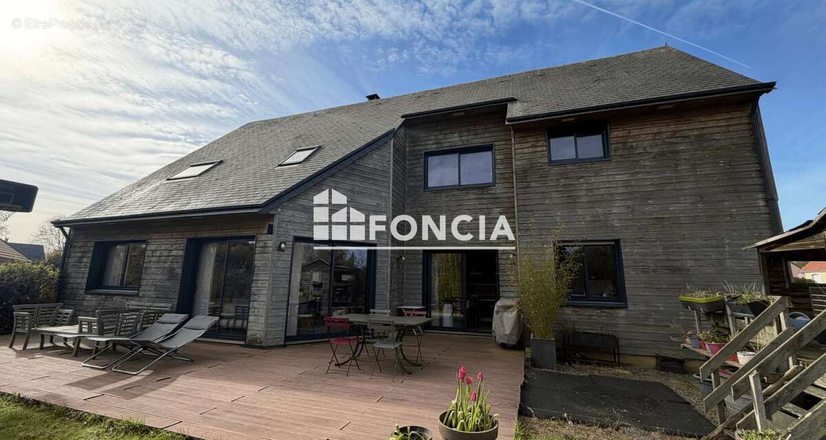 Maison à SAVIGNE-L'EVEQUE