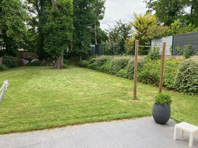 Maison à CRESPIERES