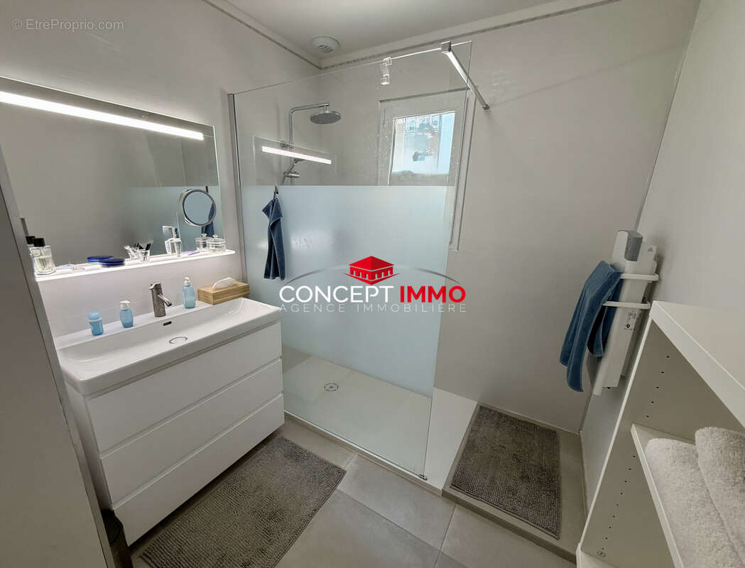 Pierrefeu Maison neuve de plain pied proche commodités. - photo 5