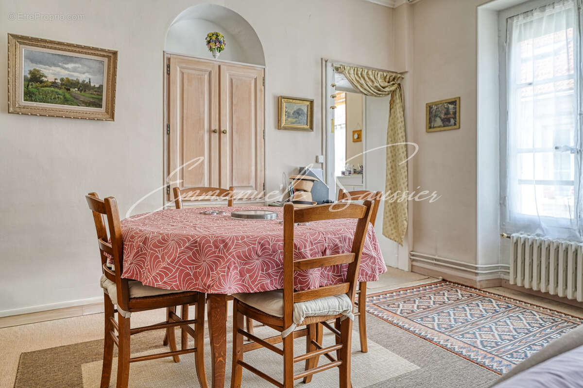 Appartement à VERSAILLES