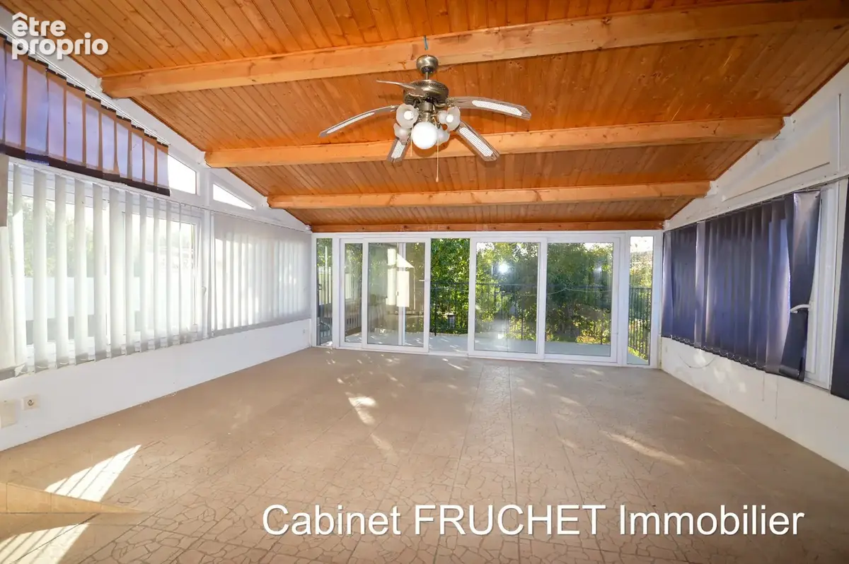 CHANTONNAY - Maison 3 sous-sol, proche centre ville - photo 6