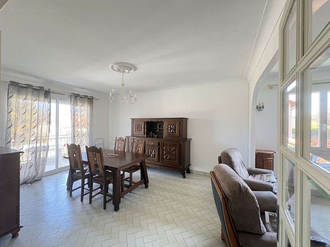 Maison à ROQUEFORT-SUR-SOULZON