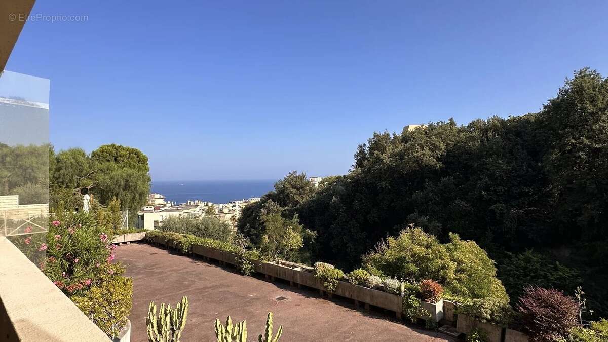 Studio nice lanterne - terrasse avec vue mer - photo 9