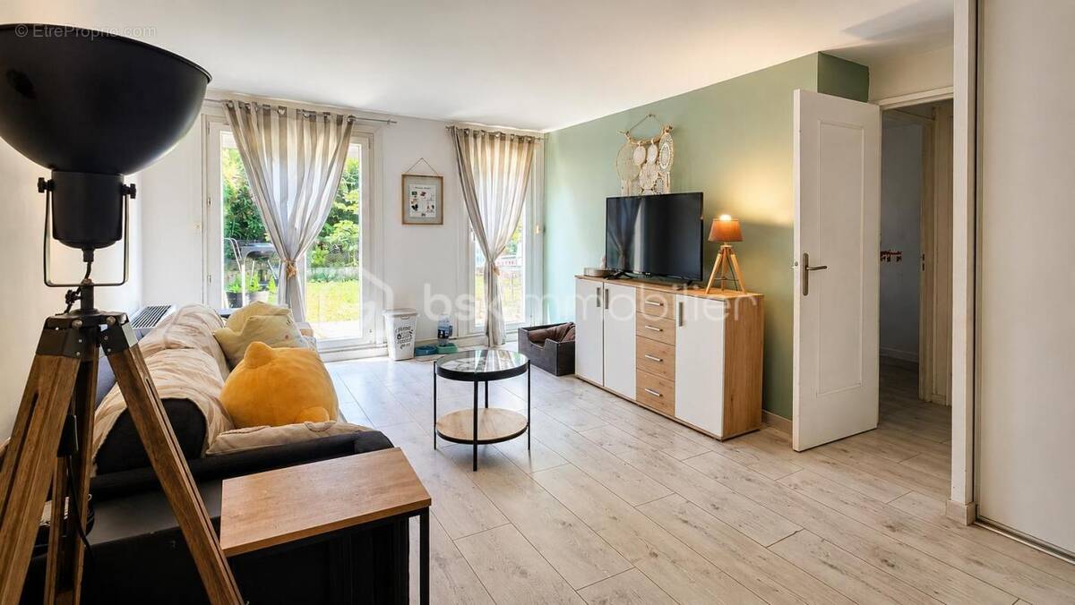 Appartement à TORCY