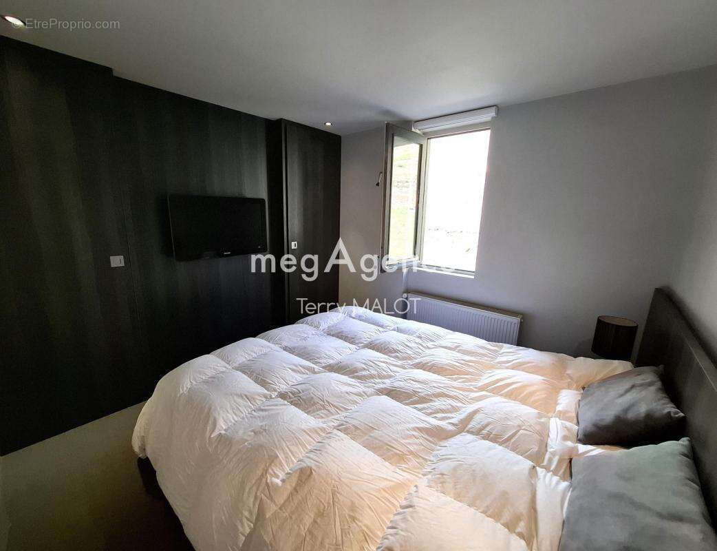 Appartement à ASTUGUE