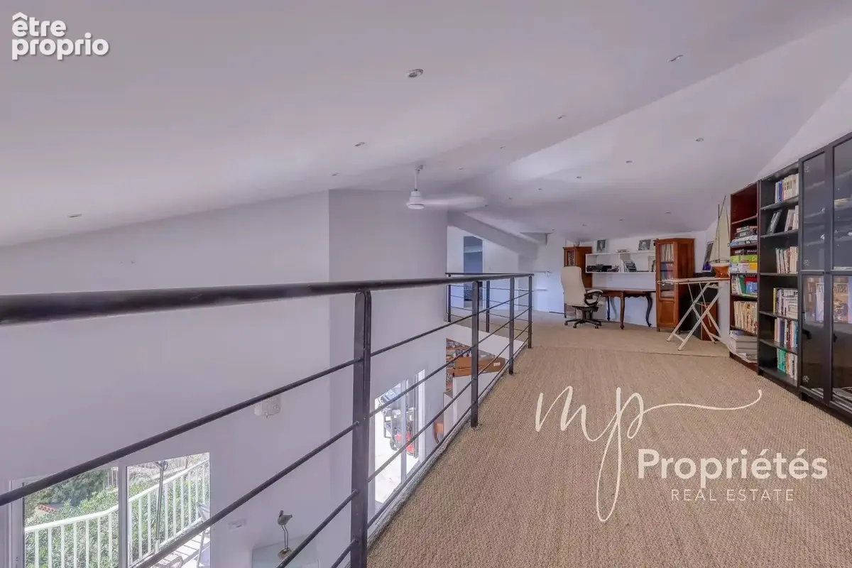 A VENDRE Maison  Rayol Canadel sur Mer. Propriété 300m² vue mer piscine proche plage - photo 20