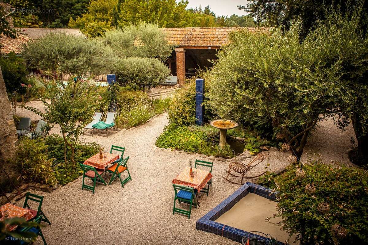 434 m² à Cardet  - photo 2
